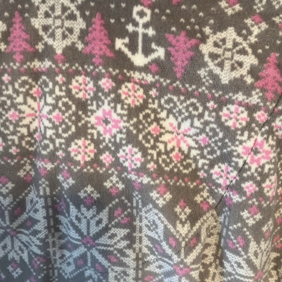 Nautica Christmas/winter pajamas - Picture 5 of 8